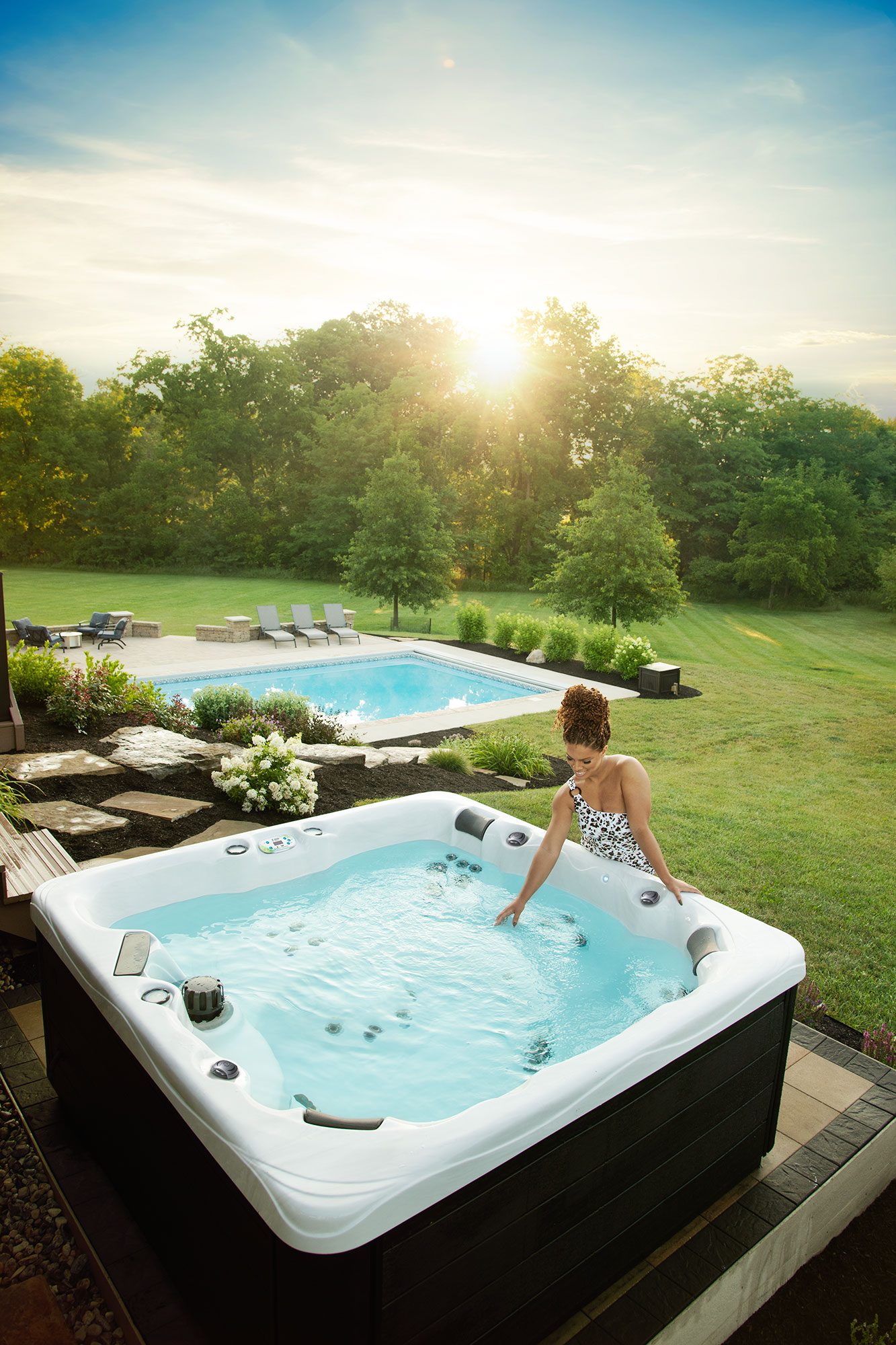 Clarity Balance 7 hot tub — photo 1