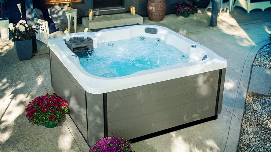 Master Spas L6 hot tub