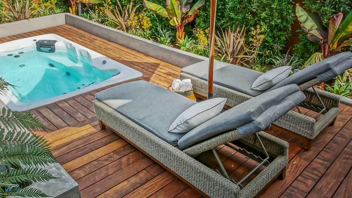 Master Spas Therapool SE swim spa