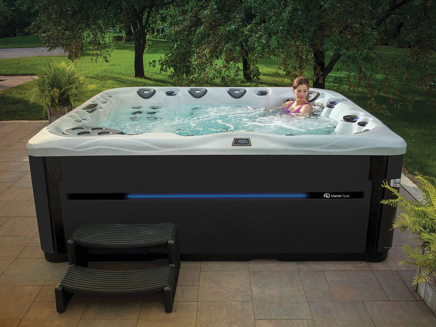 Master Spas Legend Series hot tub